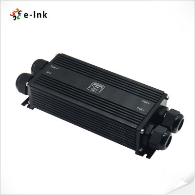 Extensor PoE Gigabit Robusto IP67 1 Entrada 3 Salidas + SFP 90W 400m